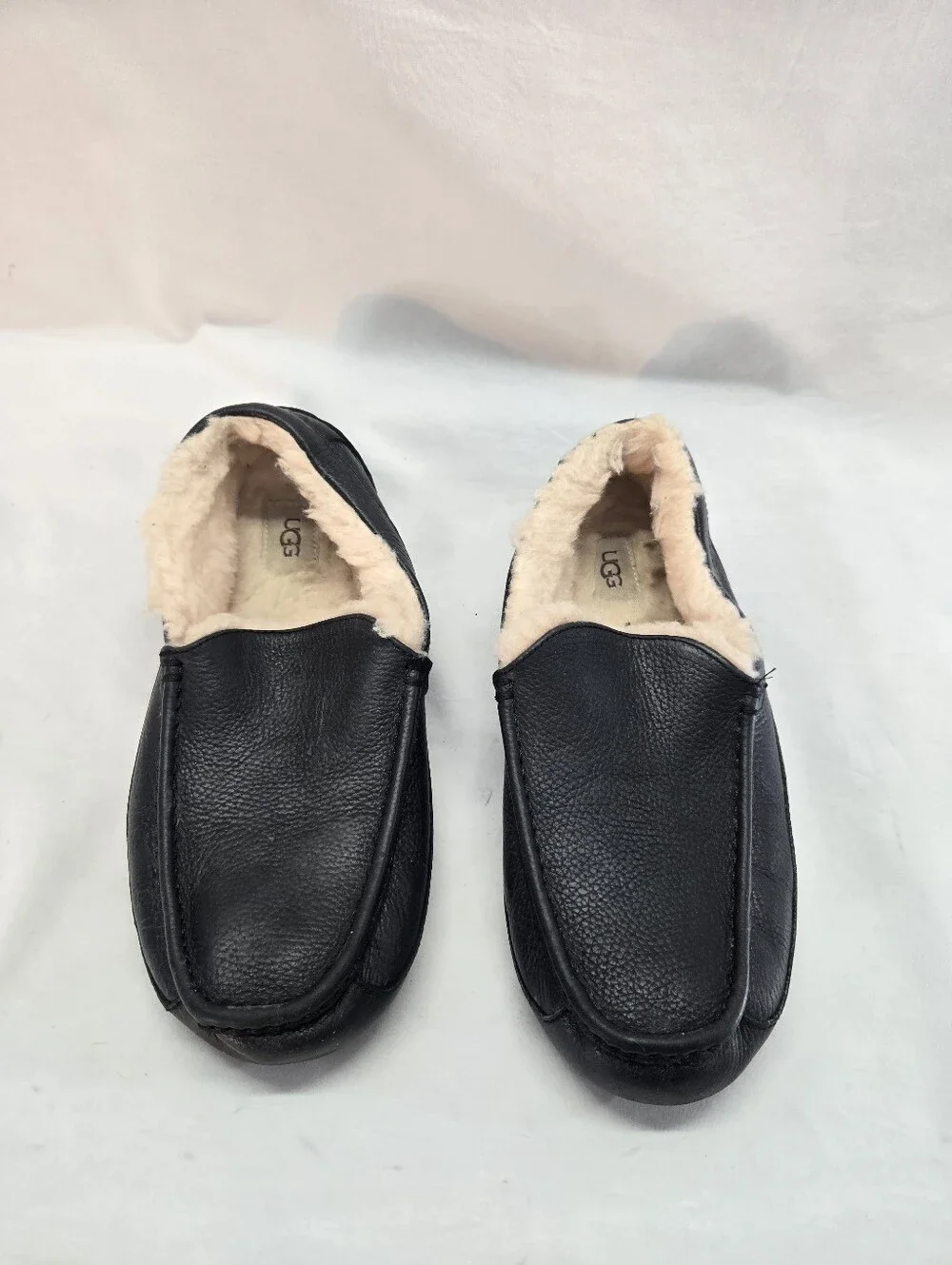 UGG Men's Ascot Black Leather Slippers Wool S/N 5379B Size 11 USA 44 EU